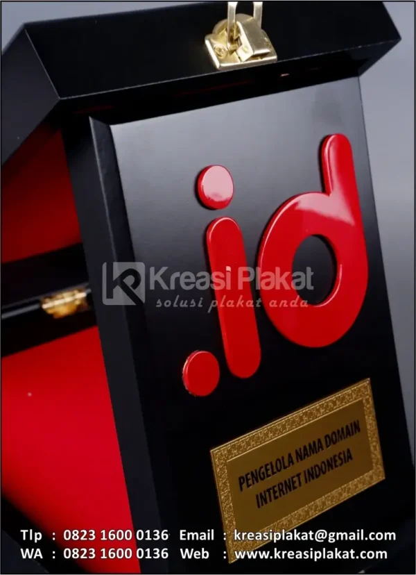 PK106 Plakat Kayu Box .id