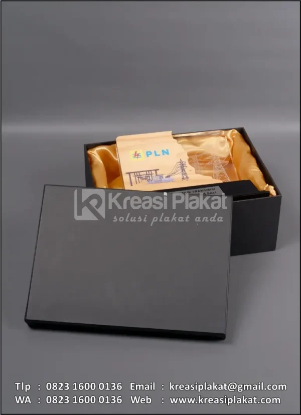 PK110 Plakat Kayu Akrilik PLN Jawa Bagian Timur Bali