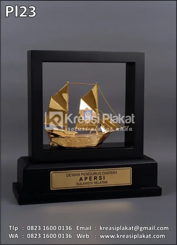 PL23 Plakat Logam Frame Kapal Pinisi DPD Apersi