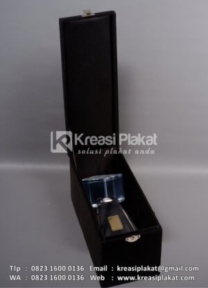 Box PR35 Plakat Resin Pegadaian Kanwil VI Makassar