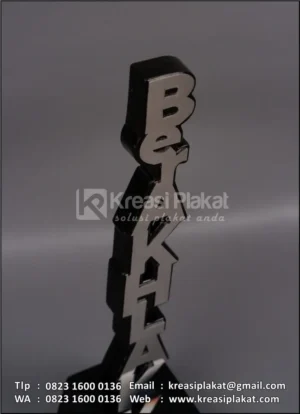 PA166 Plakat Akrilik Juara Video Ber-AKHLAK
