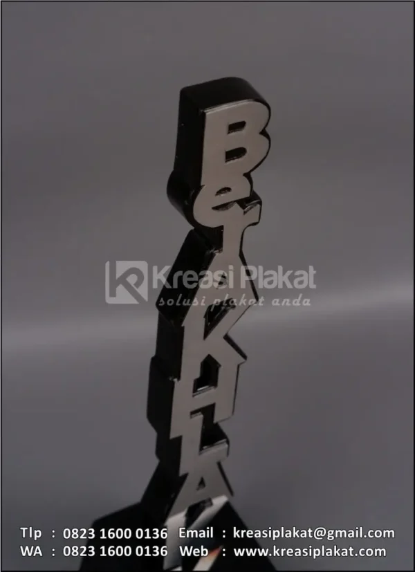 Detail PA166 Plakat Akrilik Juara Video Ber-AKHLAK