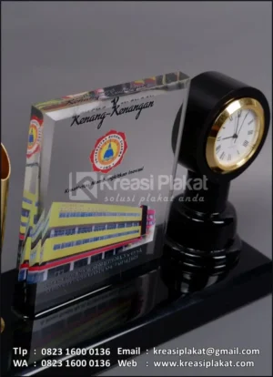 PA175 Plakat Akrilik Pen Holder Universitas Buddhi Dharma