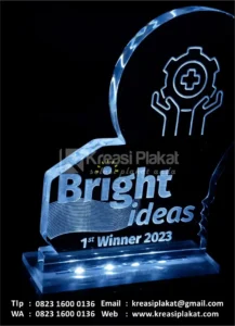 Detail PA190 Plakat Akrilik Bright Ideas Winner Thiess plakat akrilik custom dengan grafir laser