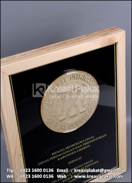 PK152 Plakat Kayu Bidang Metrologi Legal Disperindag