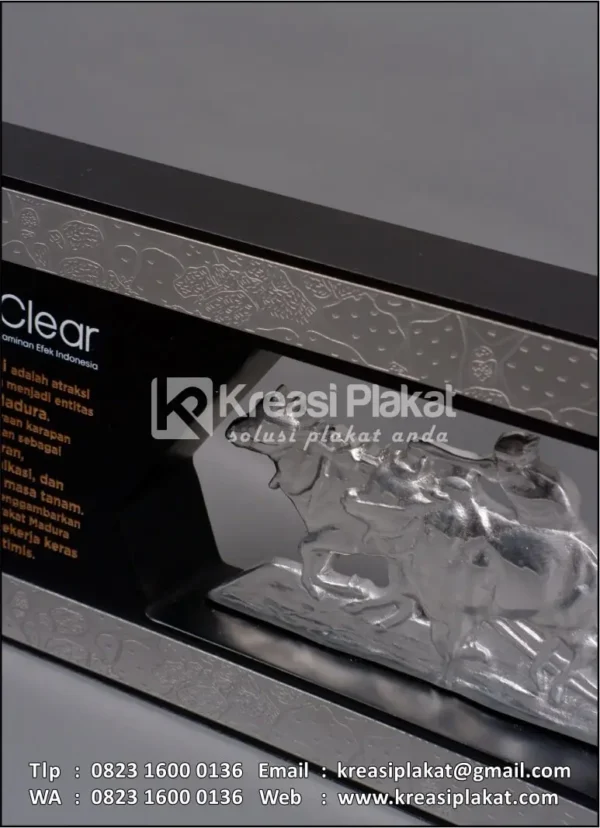 Detail PL43 Plakat Logam Aluminium Karapan Sapi IDClear