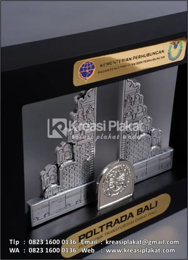 Detail PL44 Plakat Logam Poltrada Bali
