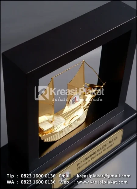 PL51 Plakat Logam Kapal Pinisi PT Biringkassi Raya