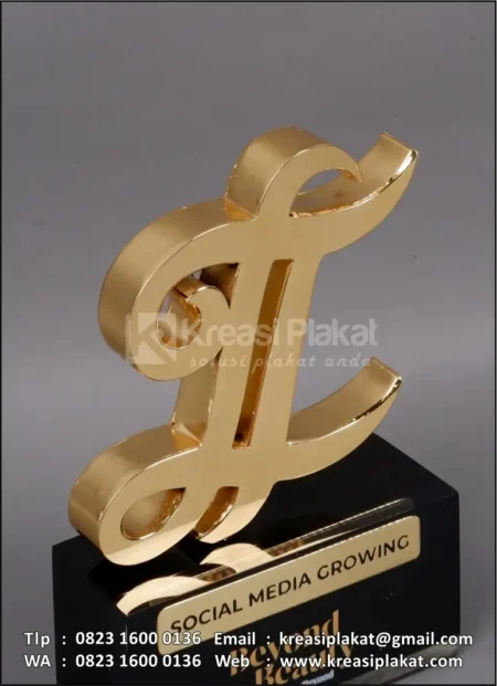 PL59 Plakat Logam LT Pro Beyond Beauty