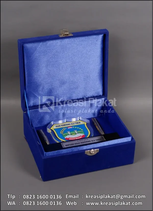 Box PA188 Plakat Akrilik Pen Holder BKPSDM Ogan Komering Ulu Timur