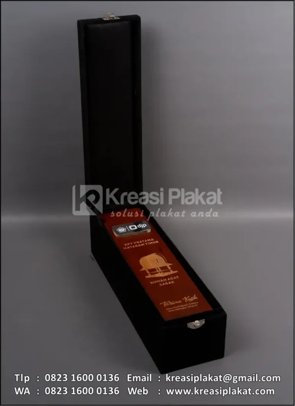 Box PK123 Plakat Kayu DJP KPP Pratama Mataram Timur