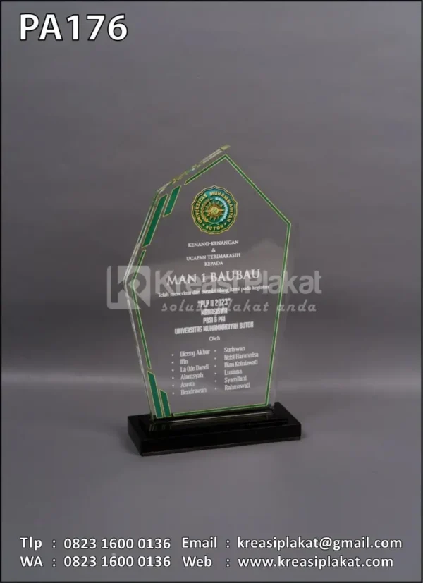 PA176 Plakat Akrilik Universitas Muhammadiyah Buton