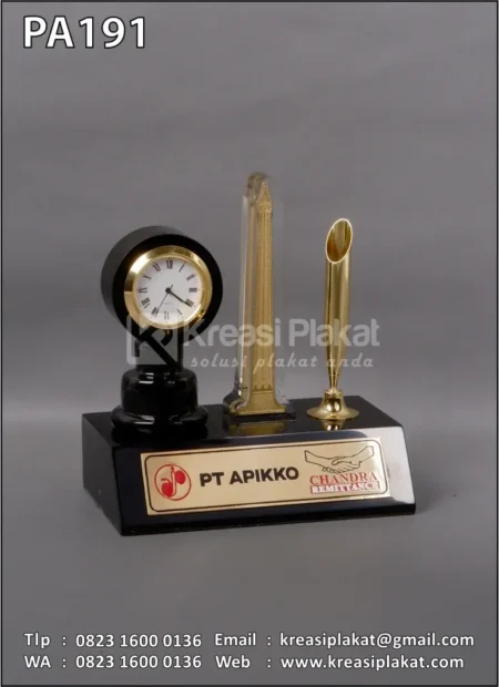 PA191 Plakat Akrilik Pen Holder PT Apikko