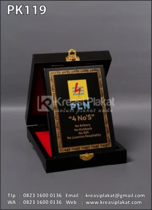 PK119 Plakat Kayu Box PLN 4No'S