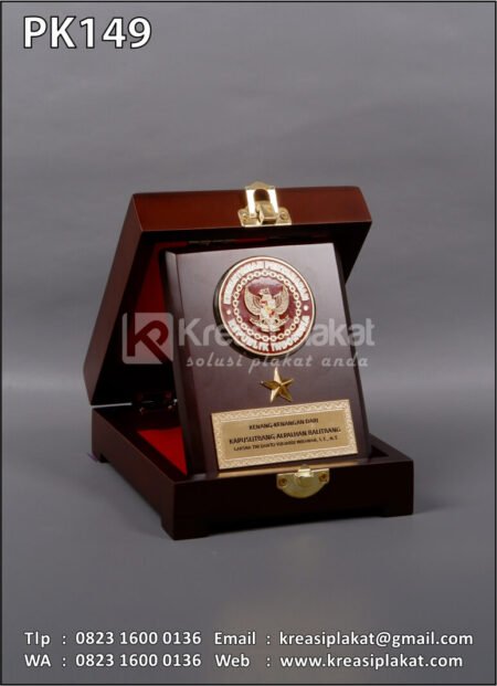 PK149 Plakat Kayu KAPUSLITBANG ALPALHAN BALITBANG