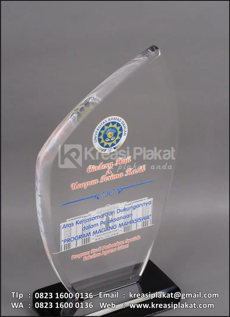 Detail PA213 Plakat Akrilik UAD Program Magang Mahasiswa