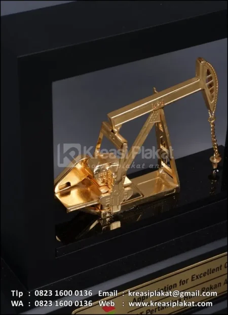 PL82 Plakat Logam Pompa Angguk Pertamina