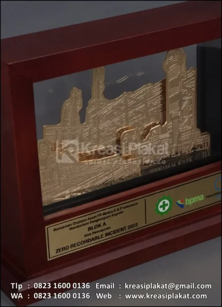 PL83 Plakat Logam Frame PT Medco