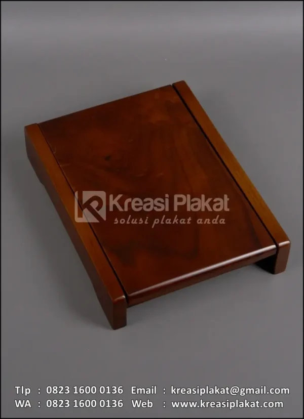 Box PK171 Plakat Kayu Kenang Kenangan Lanud Manuhua