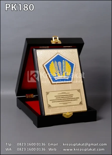 PK180 Plakat Kayu Box Kemenkeu