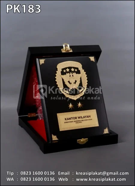 PK183 Plakat Kayu Box Bea Cukai