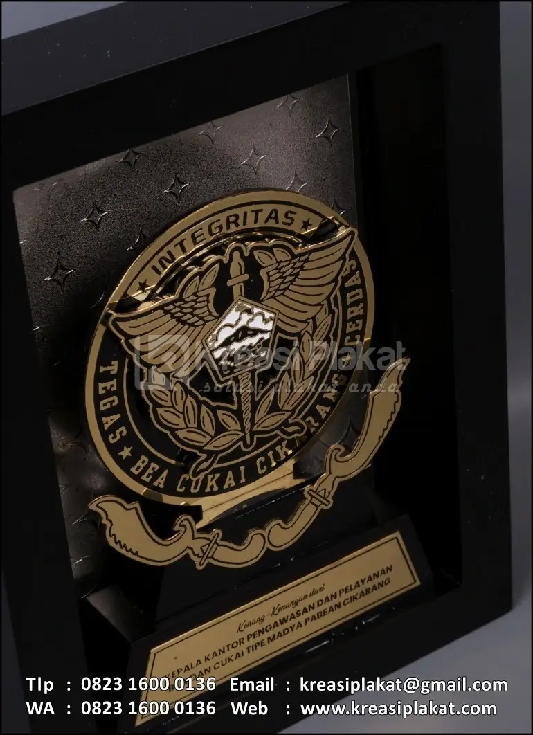 Detail PL92 Plakat Logam Bea Cukai Cikarang