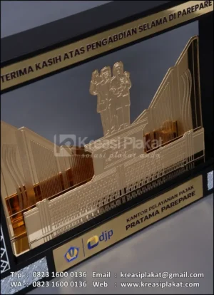 PL98 Plakat Logam DJP KPP Pratama Parepare